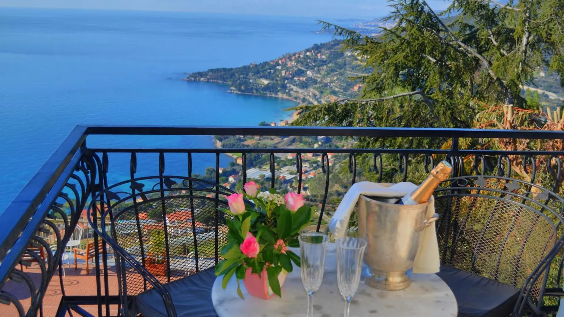 La Riserva Di Castel D'Appio- Charme & Relax Ventimiglia 3*,